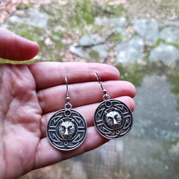 New Celtic Silver Wolf Hook Earrings - Picture 6 of 10